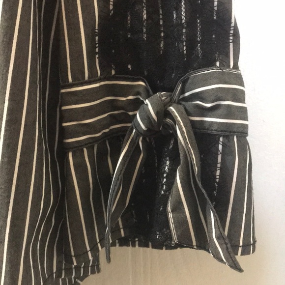 Gray and white striped long sleeve dress shirt - Picture 5 of 5